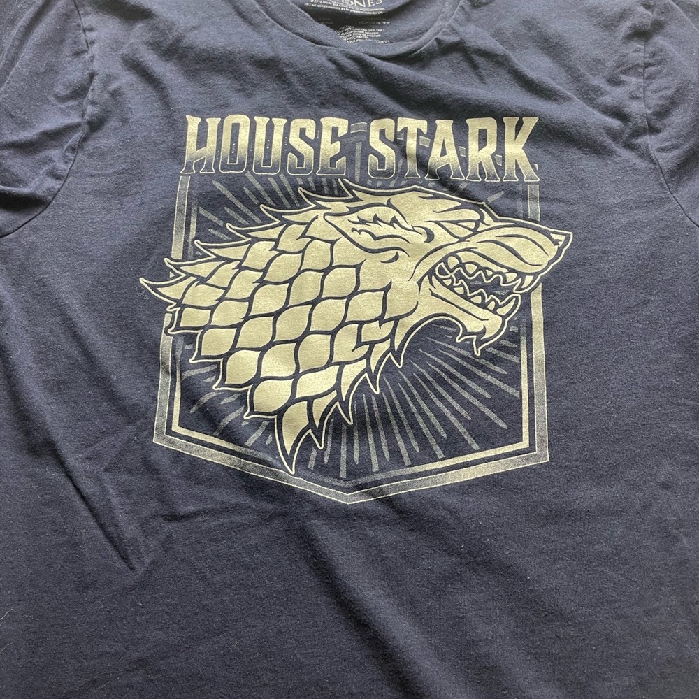 House Stark T-Shirt Navy Size M more like a small